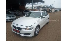 2013 BMW 320i A/T (F30)